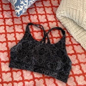 lululemon sports bra